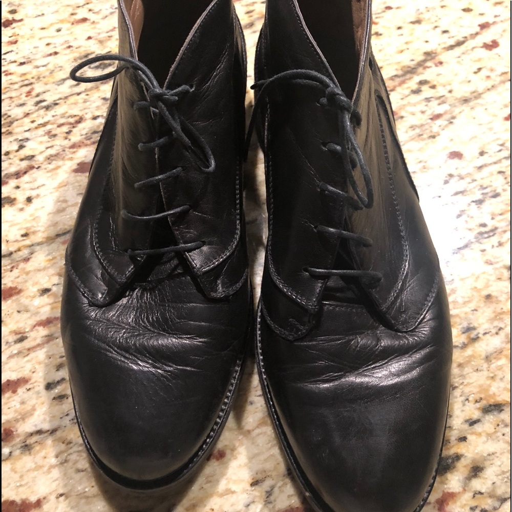 Men’s soft leather ankle shoes; slightly worn: